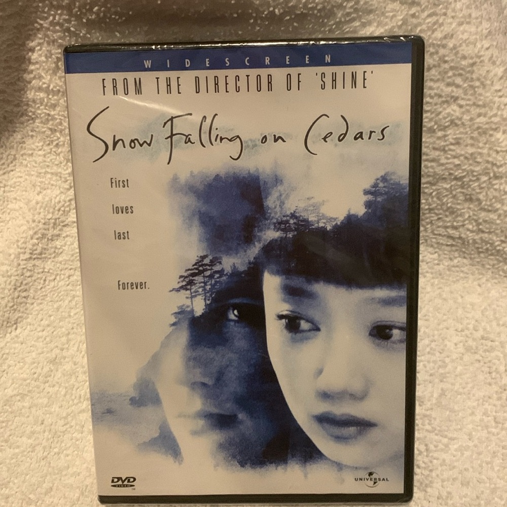 New and Sealed Snow Falling on Cedars DVD